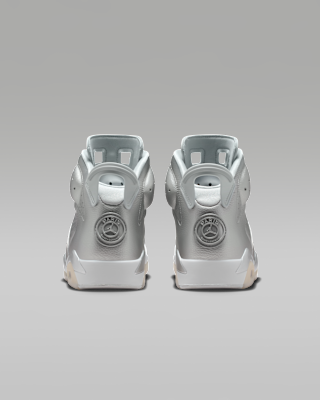 Nike.comにおけるエア ジョーダン 6 レトロ x パリ サンジェルマン